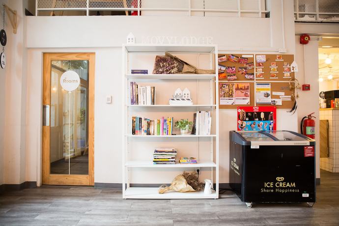 Imagen de los interiores del Hotel Movylodge Hostel. Foto 17
