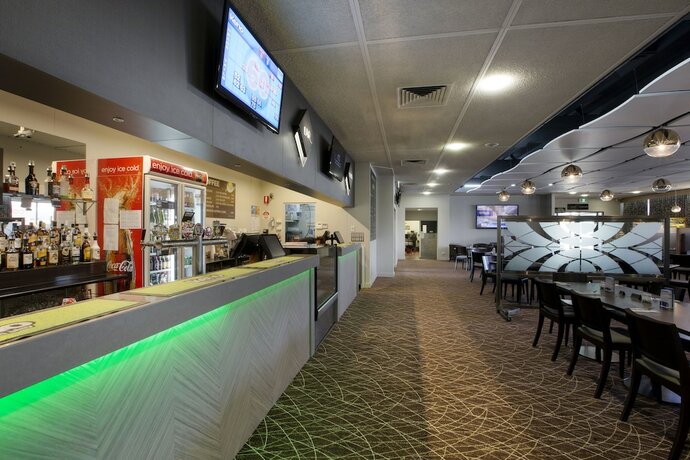 Imagen del bar/restaurante del Hotel Mowbray. Foto 13