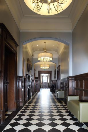 Imagen de los exteriores del Hotel Moxhull Hall. Foto 9