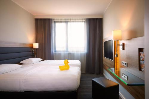 Imagen de la habitación del Hotel Moxy Aberdeen Airport. Foto 7