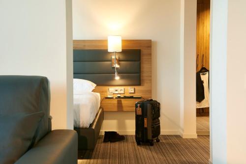 Imagen de la habitación del Hotel Moxy Aberdeen Airport. Foto 8