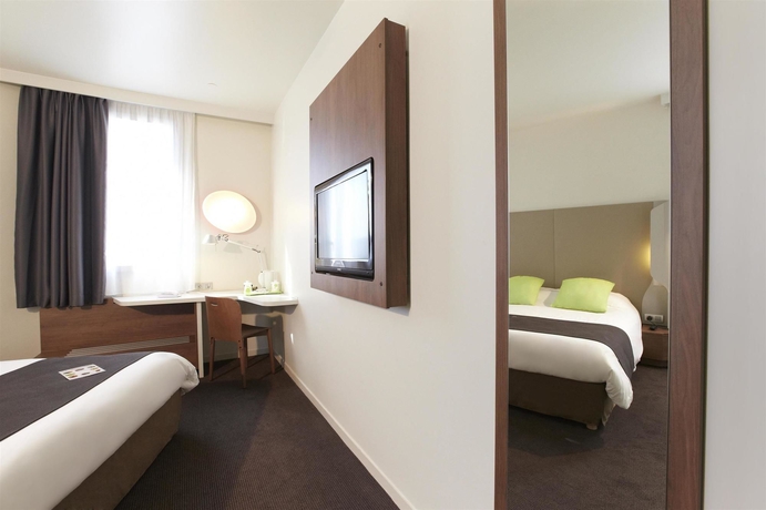 Imagen de la habitación del Hotel Moxy Amiens. Foto 13