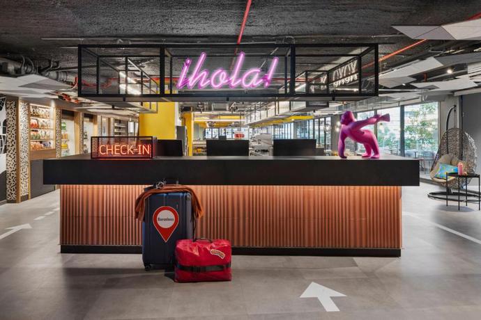 Imagen de los interiores del Hotel Moxy Barcelona. Foto 14