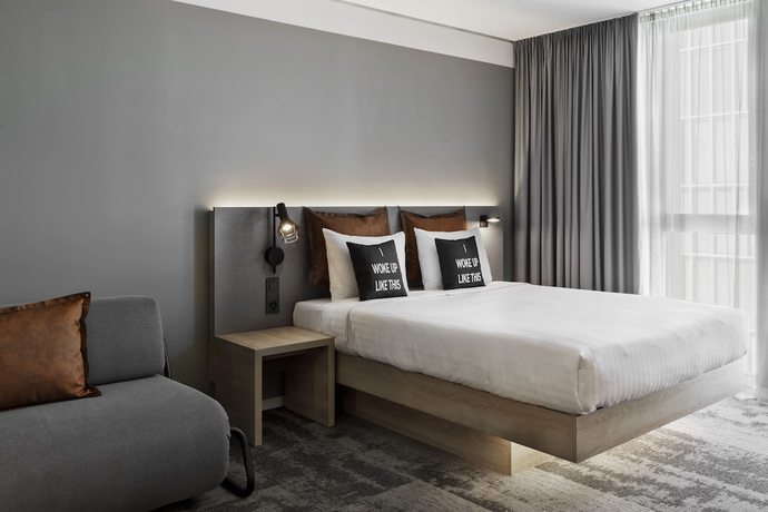 Imagen de la habitación del Hotel Moxy Bern Expo. Foto 9