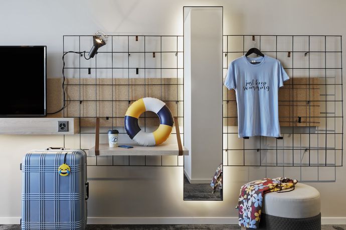 Imagen de la habitación del Hotel Moxy Bern Expo. Foto 16