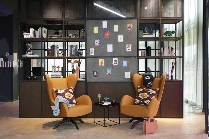 Imagen de los interiores del Hotel Moxy Birmingham Nec. Foto 16