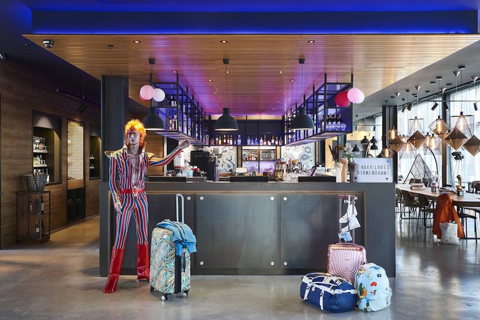 Imagen de los interiores del Hotel Moxy Birmingham Nec. Foto 20