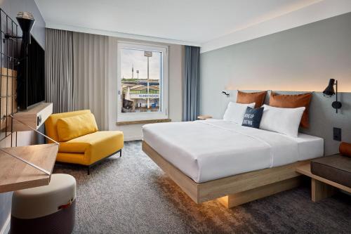 Imagen de la habitación del Hotel Moxy Bochum. Foto 5