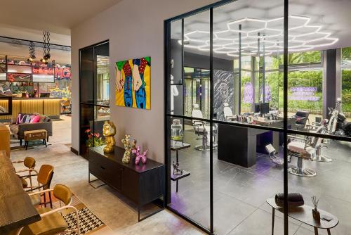 Imagen de los interiores del Hotel Moxy Bochum. Foto 15