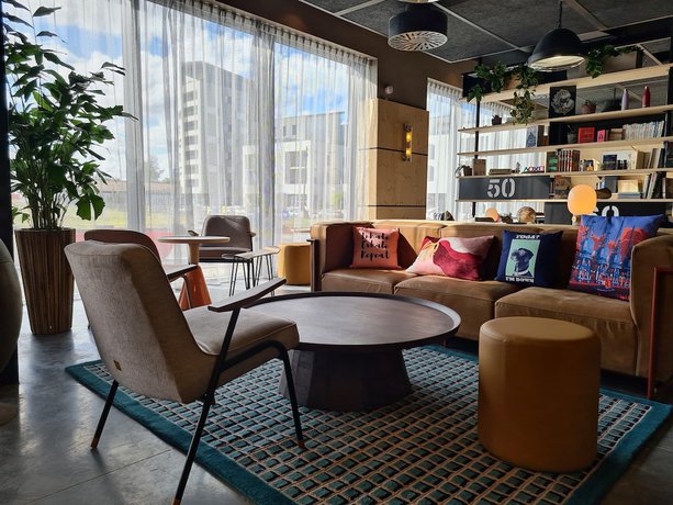 Imagen del bar/restaurante del Hotel Moxy Bordeaux Hotel. Foto 5