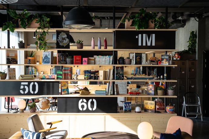 Imagen del bar/restaurante del Hotel Moxy Bordeaux Hotel. Foto 8