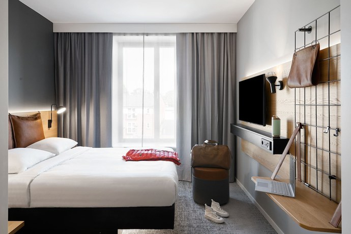 Imagen de la habitación del Hotel Moxy Bristol. Foto 6