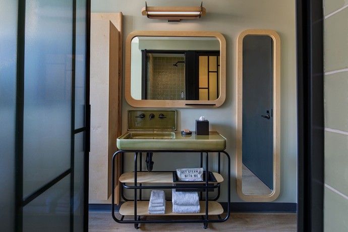 Imagen de la habitación del Hotel Moxy Brooklyn Williamsburg. Foto 2