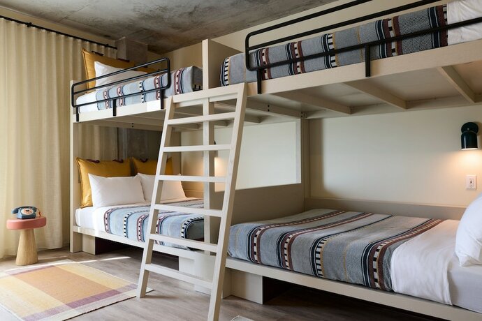 Imagen de la habitación del Hotel Moxy Charleston Downtown. Foto 17