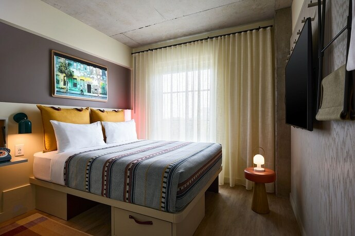 Imagen de la habitación del Hotel Moxy Charleston Downtown. Foto 18