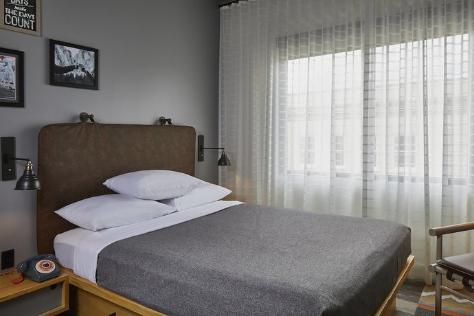 Imagen de la habitación del Hotel Moxy Chattanooga Downtown. Foto 11