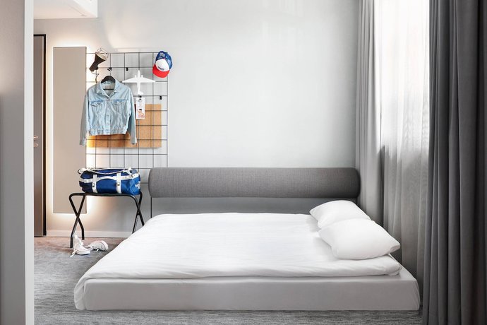 Imagen de la habitación del Hotel Moxy Cologne Bonn Airport. Foto 4