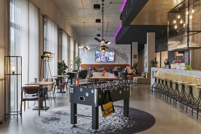 Imagen del bar/restaurante del Hotel Moxy Darmstadt. Foto 3
