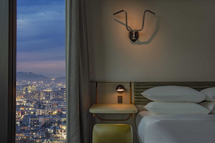 Imagen de la habitación del Hotel Moxy Downtown Los Angeles. Foto 4