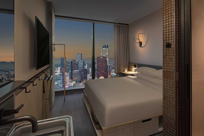 Imagen de la habitación del Hotel Moxy Downtown Los Angeles. Foto 10