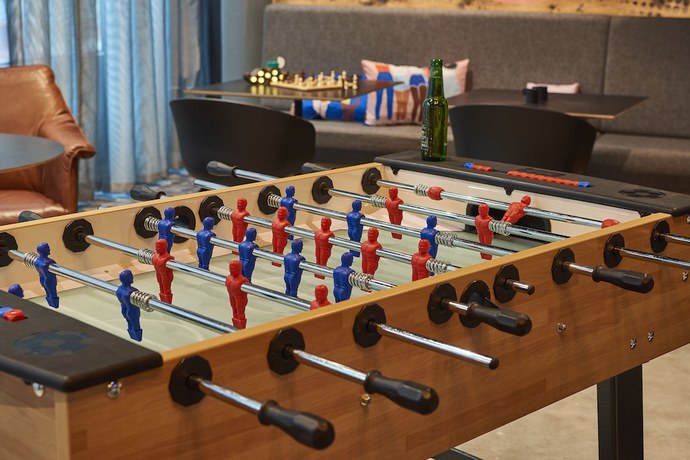 Imagen de los interiores del Hotel Moxy Dublin City. Foto 19