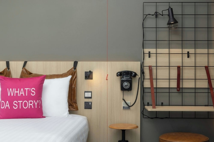 Imagen de la habitación del Hotel Moxy Dublin Docklands. Foto 10