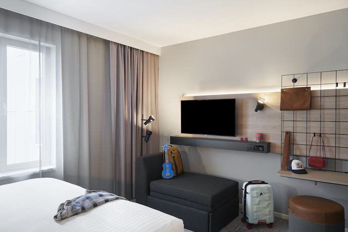 Imagen de la habitación del Hotel Moxy Edinburgh. Foto 8