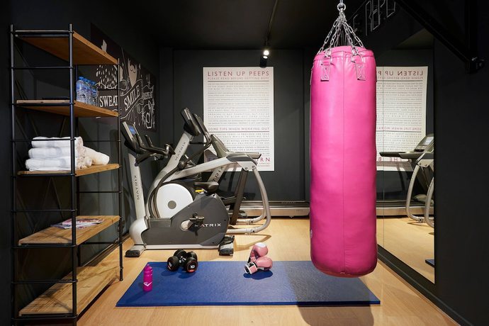 Imagen de los interiores del Hotel Moxy Edinburgh. Foto 17