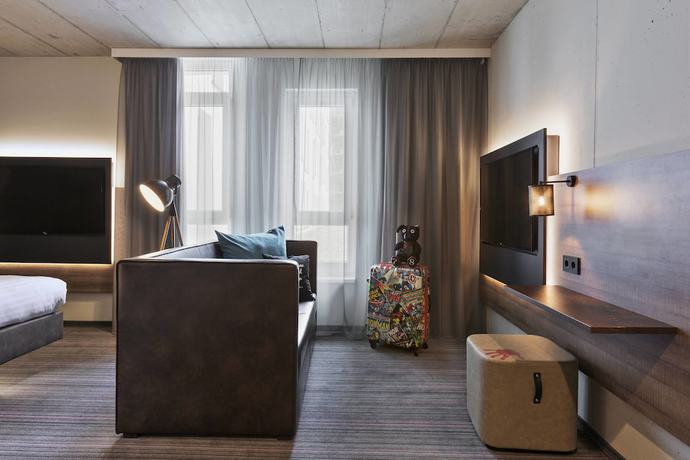 Imagen de la habitación del Hotel Moxy Frankfurt East. Foto 7