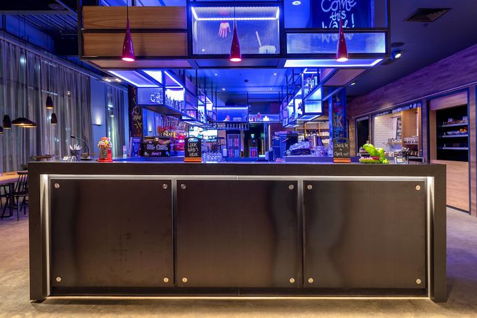 Imagen de los interiores del Hotel Moxy Glasgow Merchant City. Foto 9