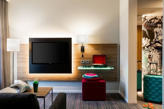 Imagen de la habitación del Hotel Moxy Glasgow SEC. Foto 9