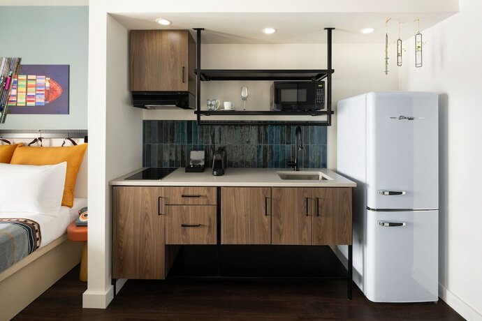 Imagen de la habitación del Hotel Moxy Halifax Downtown. Foto 17
