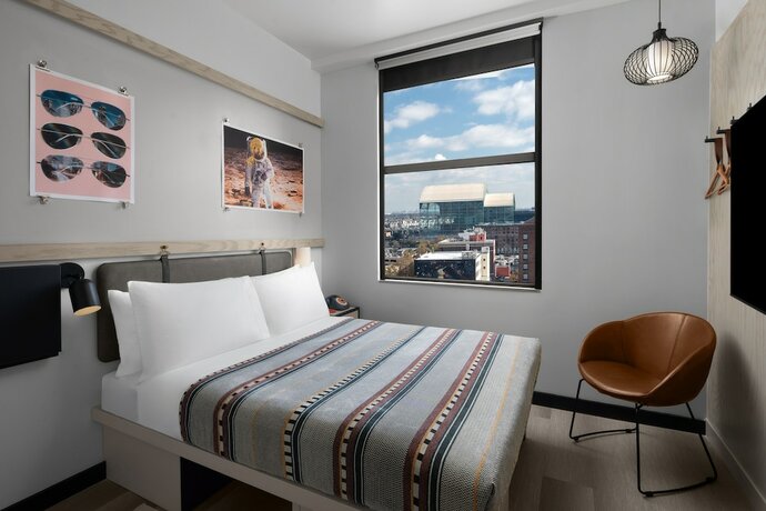Imagen de la habitación del Hotel Moxy Houston Downtown. Foto 12
