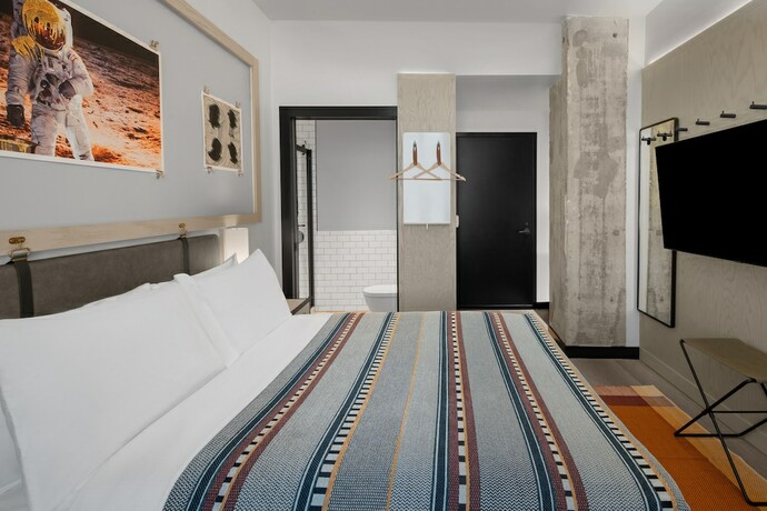 Imagen de la habitación del Hotel Moxy Houston Downtown. Foto 17