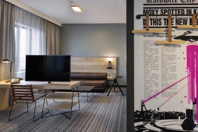 Imagen de la habitación del Hotel Moxy Katowice Airport. Foto 18