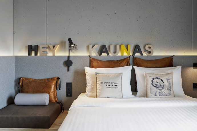 Imagen de la habitación del Hotel Moxy Kaunas Center. Foto 6