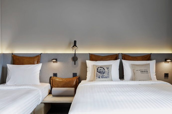 Imagen de la habitación del Hotel Moxy Kaunas Center. Foto 11