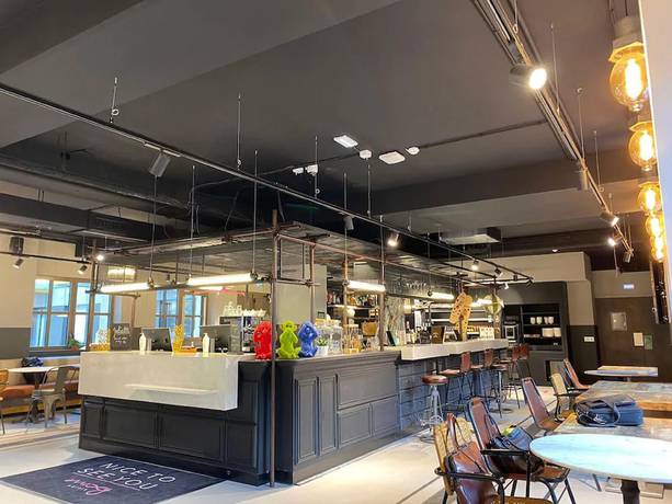 Imagen de los interiores del Hotel Moxy Lille City. Foto 20