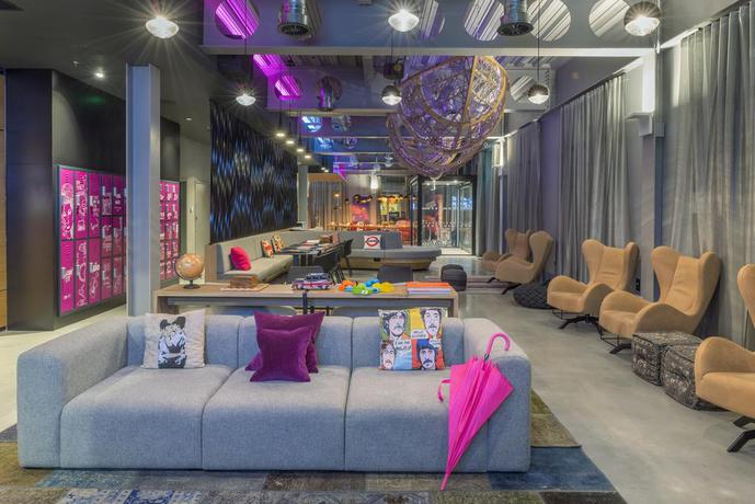 Imagen general del Hotel Moxy London Excel. Foto 8