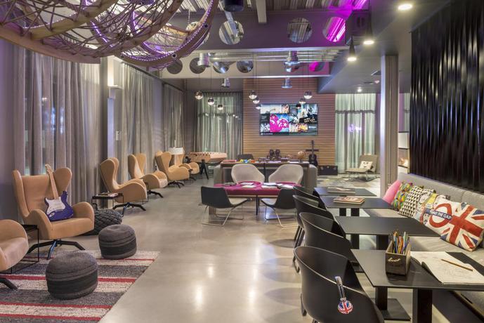 Imagen general del Hotel Moxy London Excel. Foto 9