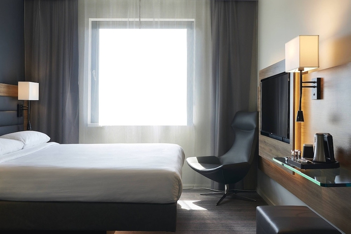 Imagen de la habitación del Hotel Moxy London Stratford. Foto 2