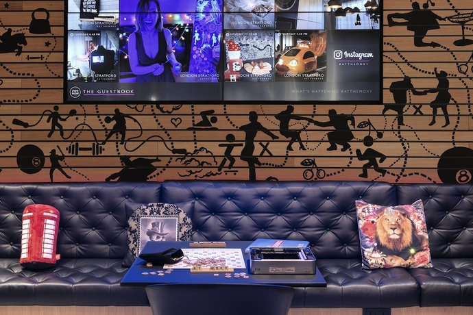 Imagen de los interiores del Hotel Moxy London Stratford. Foto 19