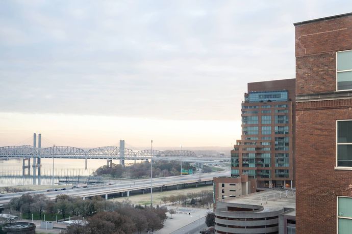 Imagen de la habitación del Hotel Moxy Louisville Downtown. Foto 9