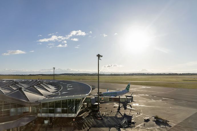 Imagen de la habitación del Hotel Moxy Lyon Airport. Foto 15