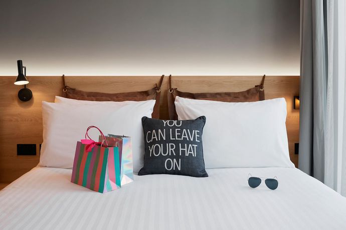 Imagen de la habitación del Hotel Moxy Manchester City. Foto 3