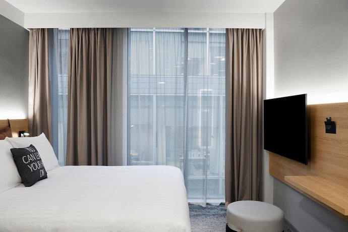 Imagen de la habitación del Hotel Moxy Manchester City. Foto 5
