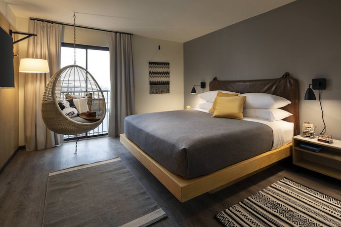 Imagen de la habitación del Hotel Moxy Memphis Downtown. Foto 17