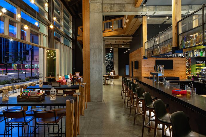Imagen del bar/restaurante del Hotel Moxy Minneapolis Downtown. Foto 2