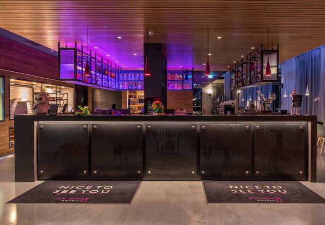 Imagen de los interiores del Hotel Moxy Munich Messe. Foto 20