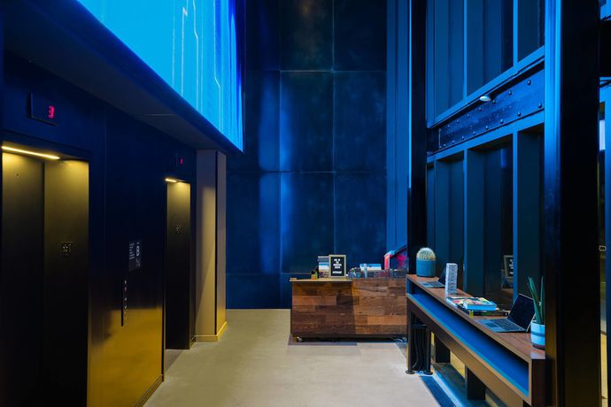 Imagen de los interiores del Hotel Moxy NYC Downtown. Foto 19